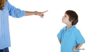 نحوه گفتن چیزی به کودک
